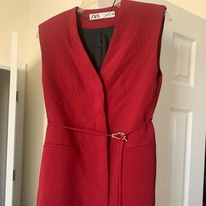 Red sleeveless blazer